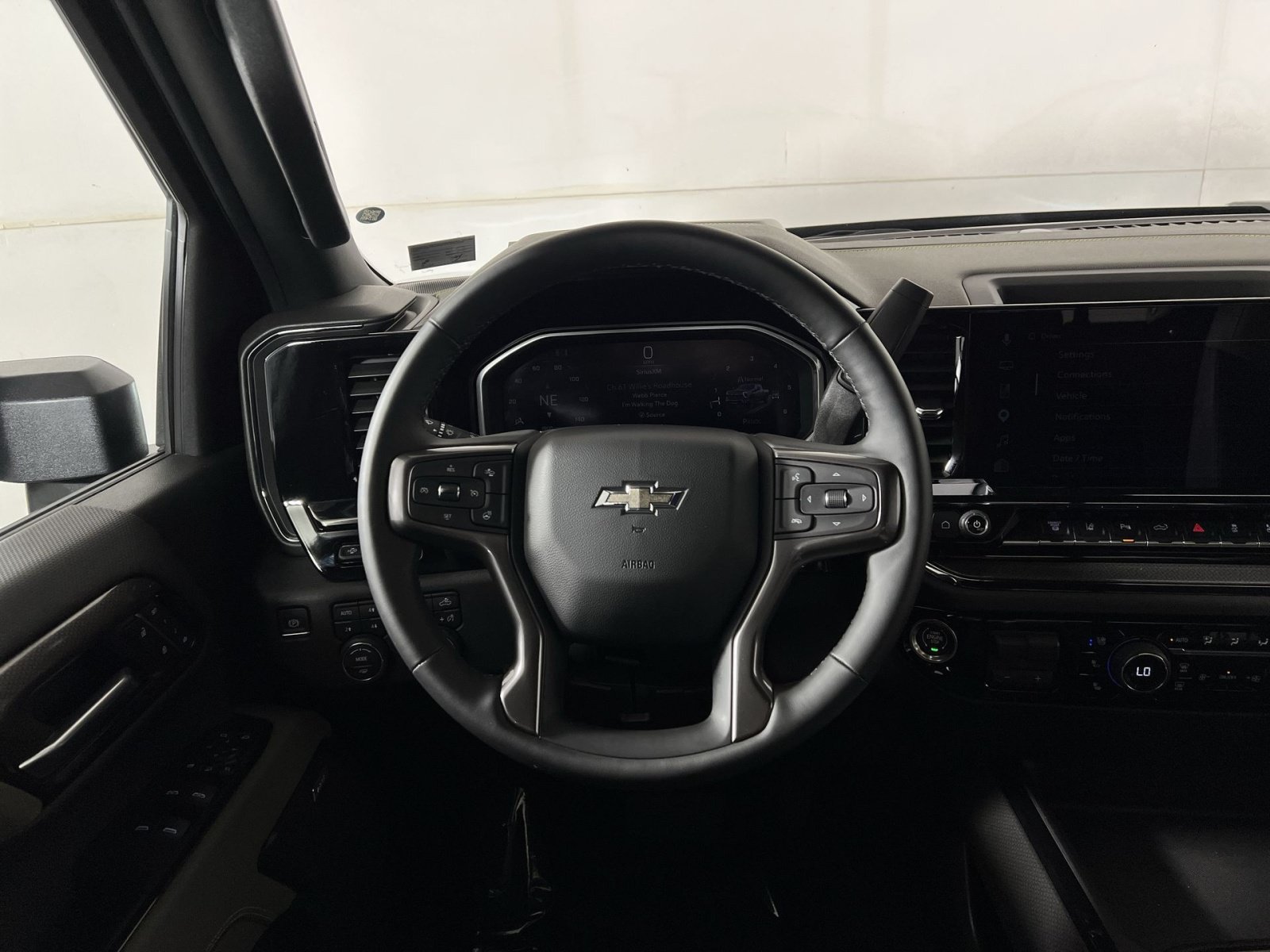 Used 2026 Chevrolet Silverado 2500 ZR2 AWD/4WD image 16
