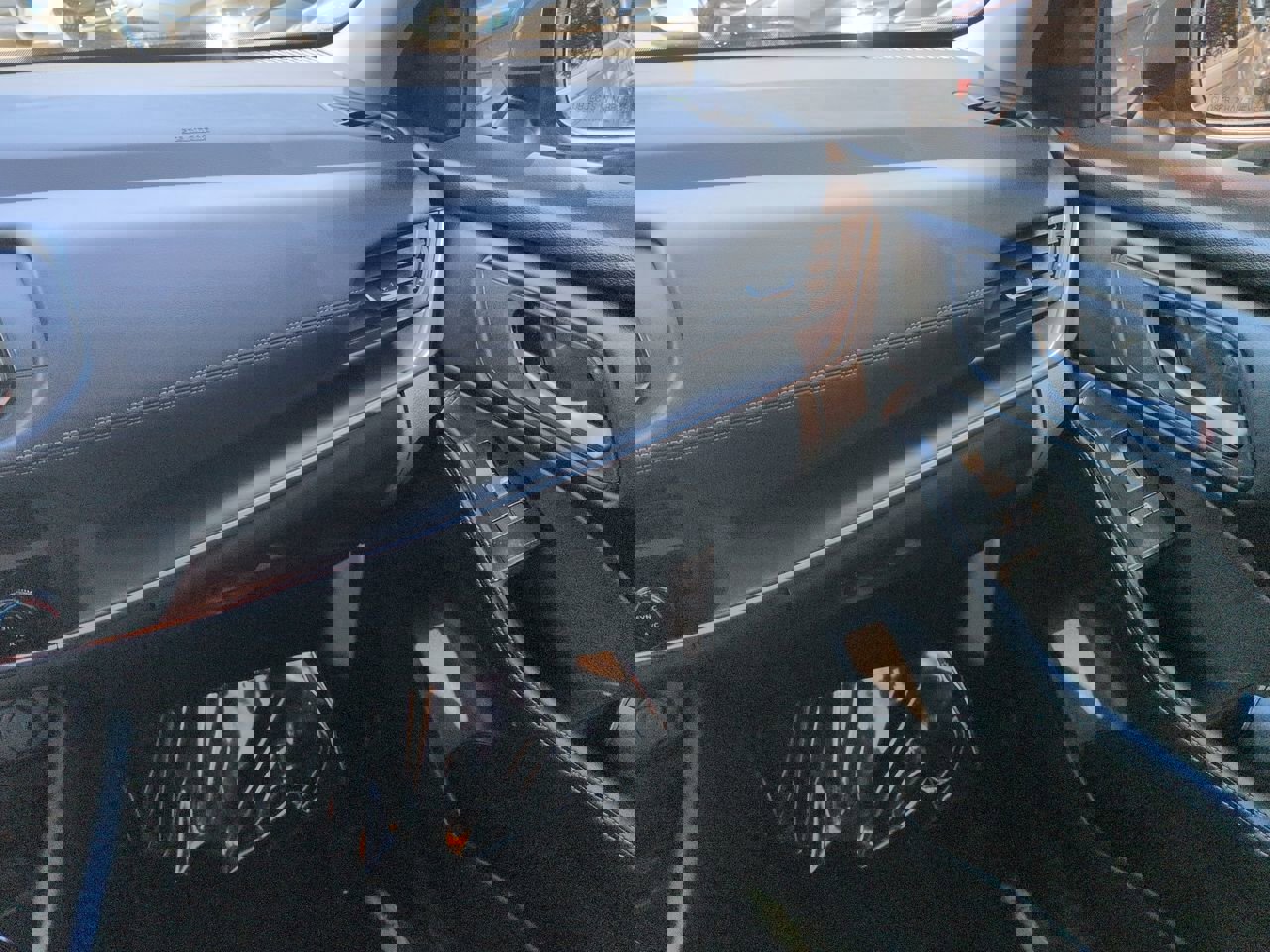 Used 2024 Nissan Rogue SV image 17