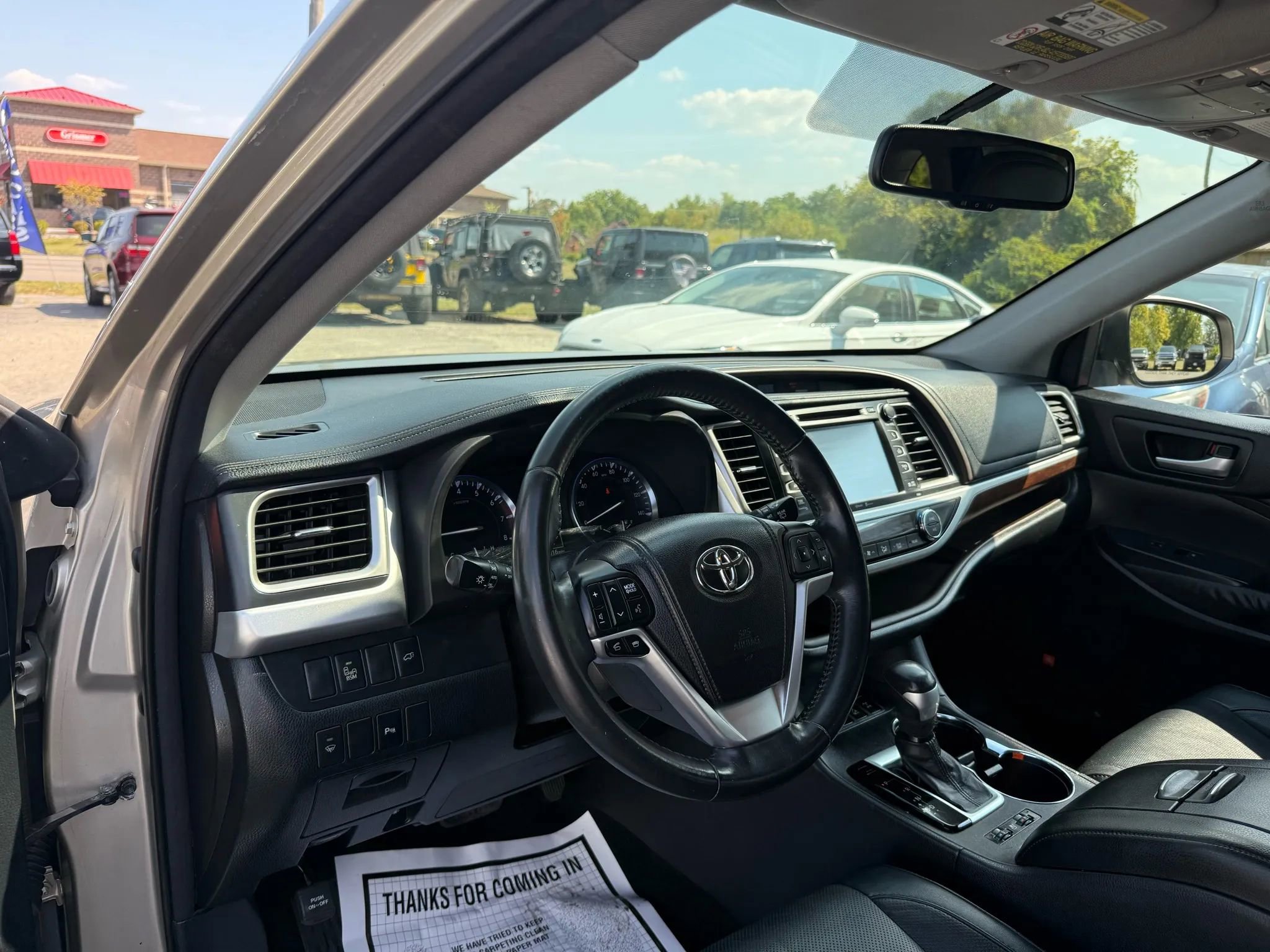 Used 2015 Toyota Highlander Limited AWD/4WD image 11