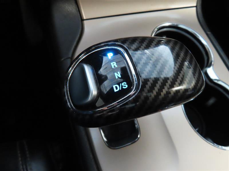 Used 2015 Jeep Grand Cherokee Limited w/ Luxury Group II image 31