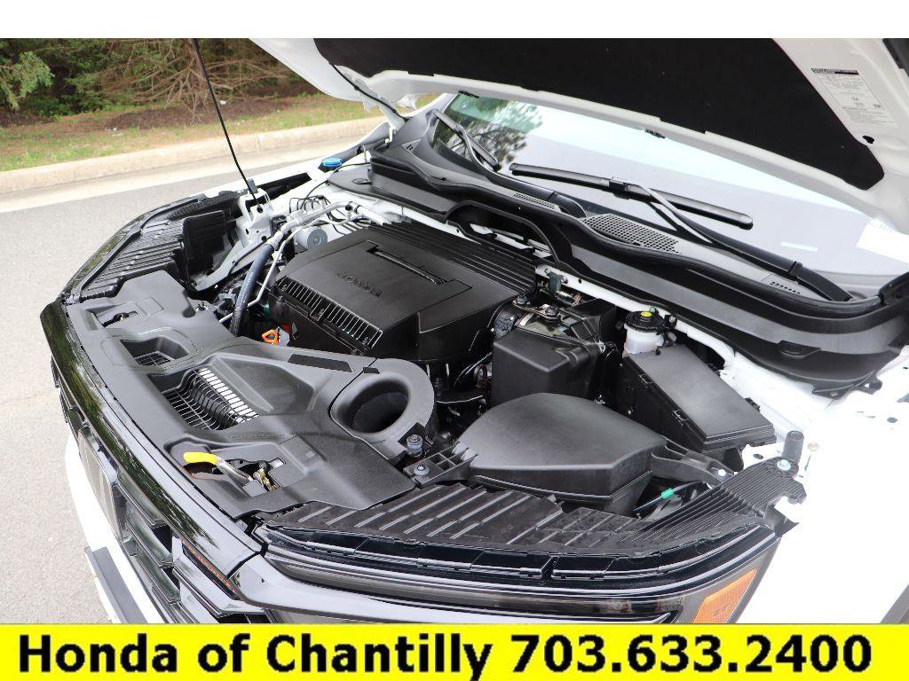 Certified 2025 Honda Pilot TrailSport image 35