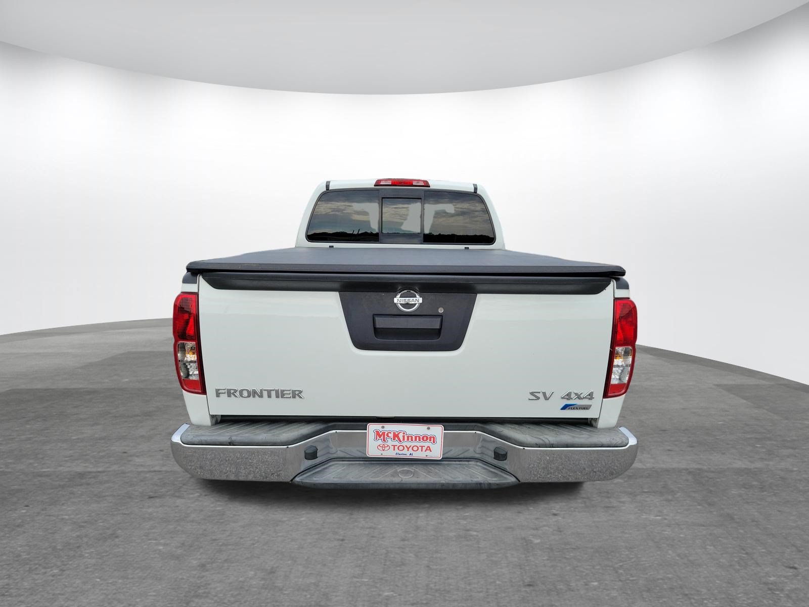 Used 2017 Nissan Frontier SV AWD/4WD image 6