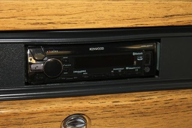 Used 1989 Jeep Grand Wagoneer image 82