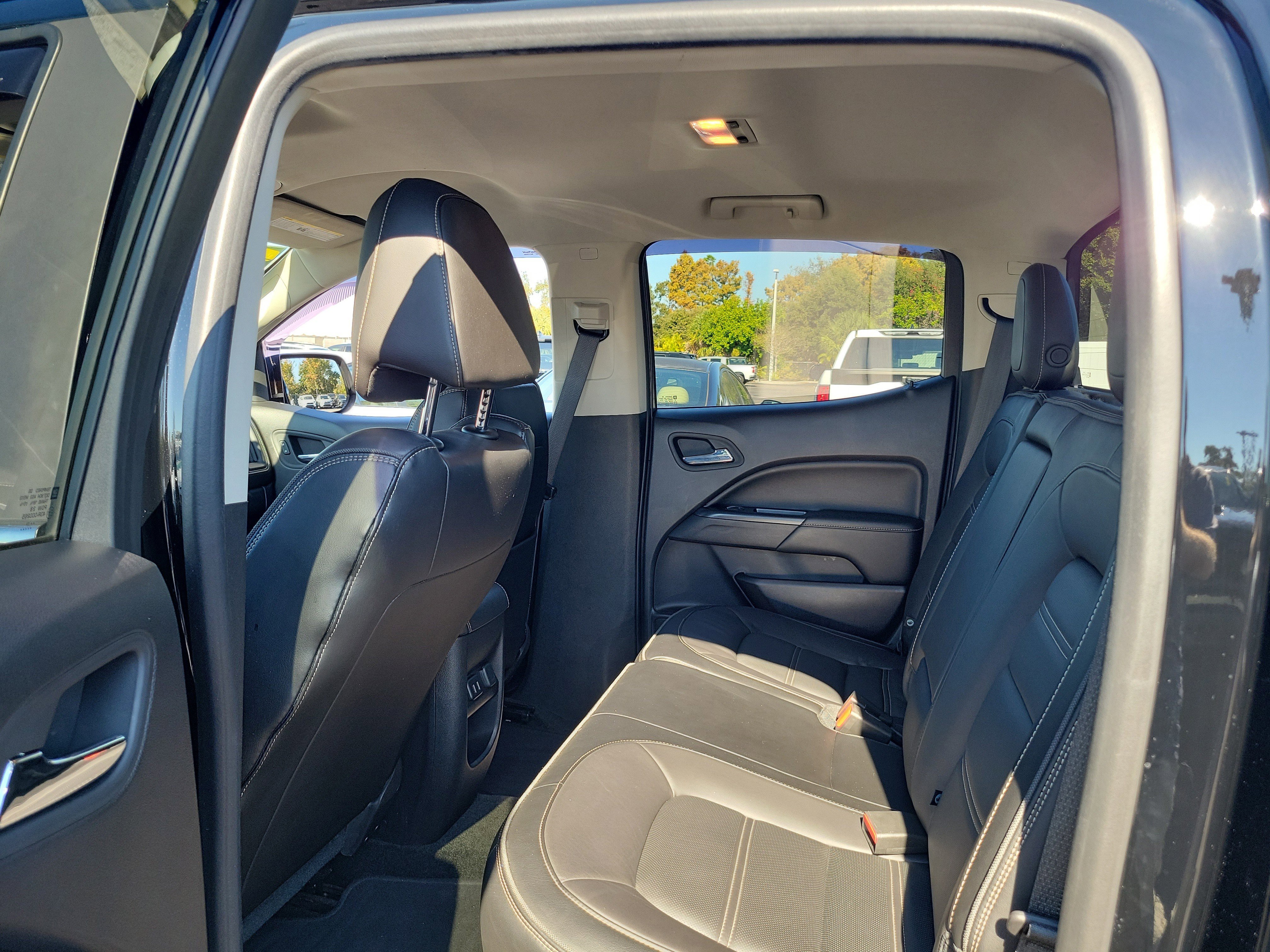 Used 2017 GMC Canyon Denali image 13