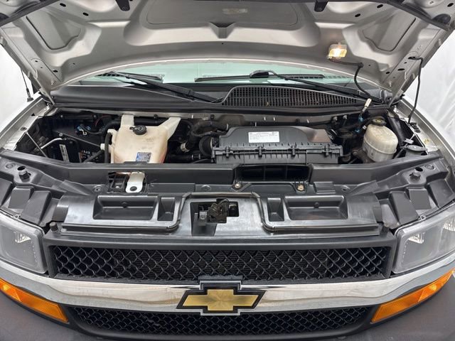 Used 2020 Chevrolet Express 2500 LT w/ LT Preferred Equipment Group image 24