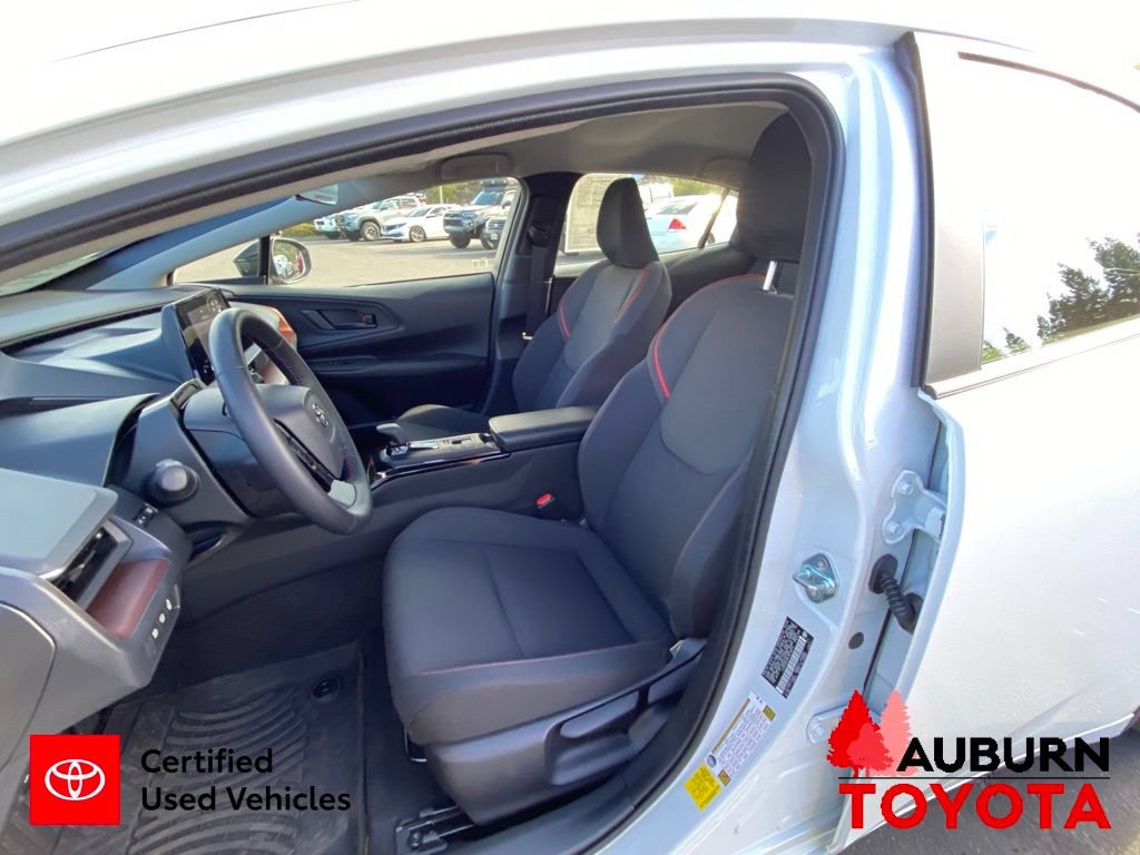 Certified 2026 Toyota Prius Plug-In Hybrid FWD image 29