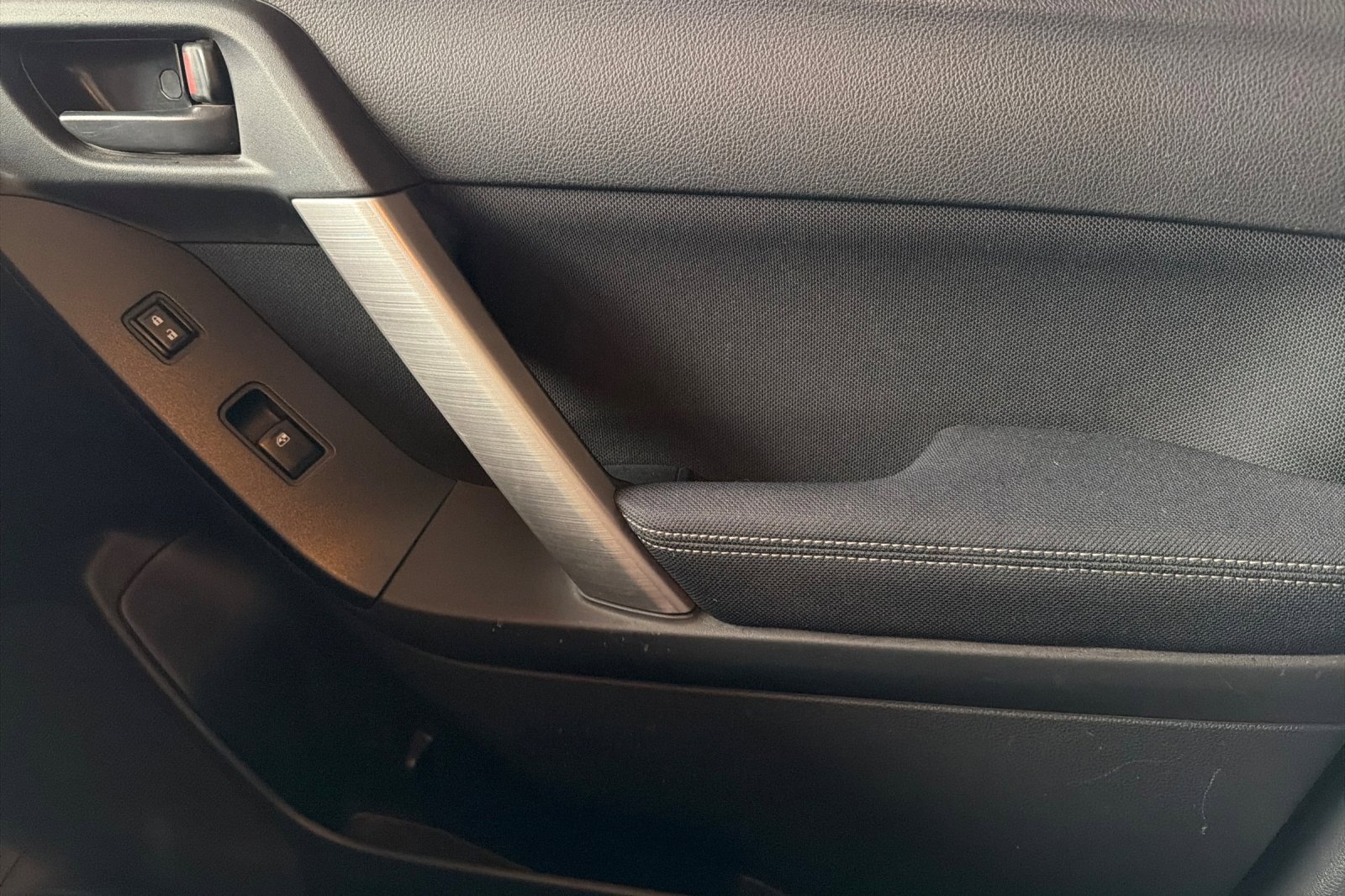 Used 2015 Subaru Forester 2.5i image 23