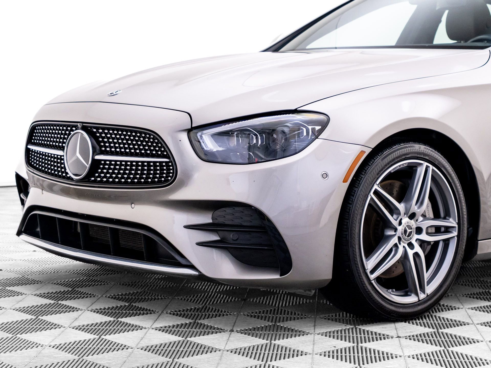 Used 2021 Mercedes-Benz E 350 4MATIC Sedan image 38