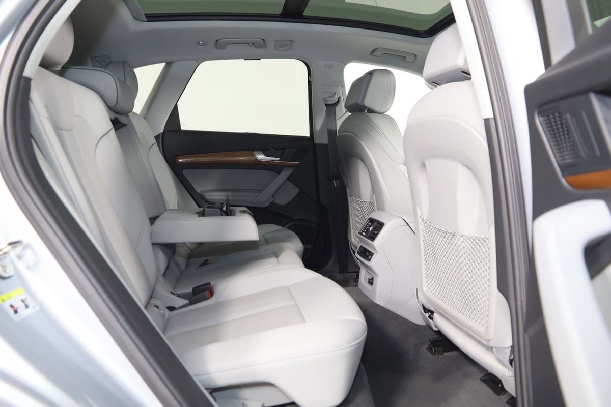 Used 2021 Audi Q5 e Prestige w/ Prestige Package AWD/4WD image 14