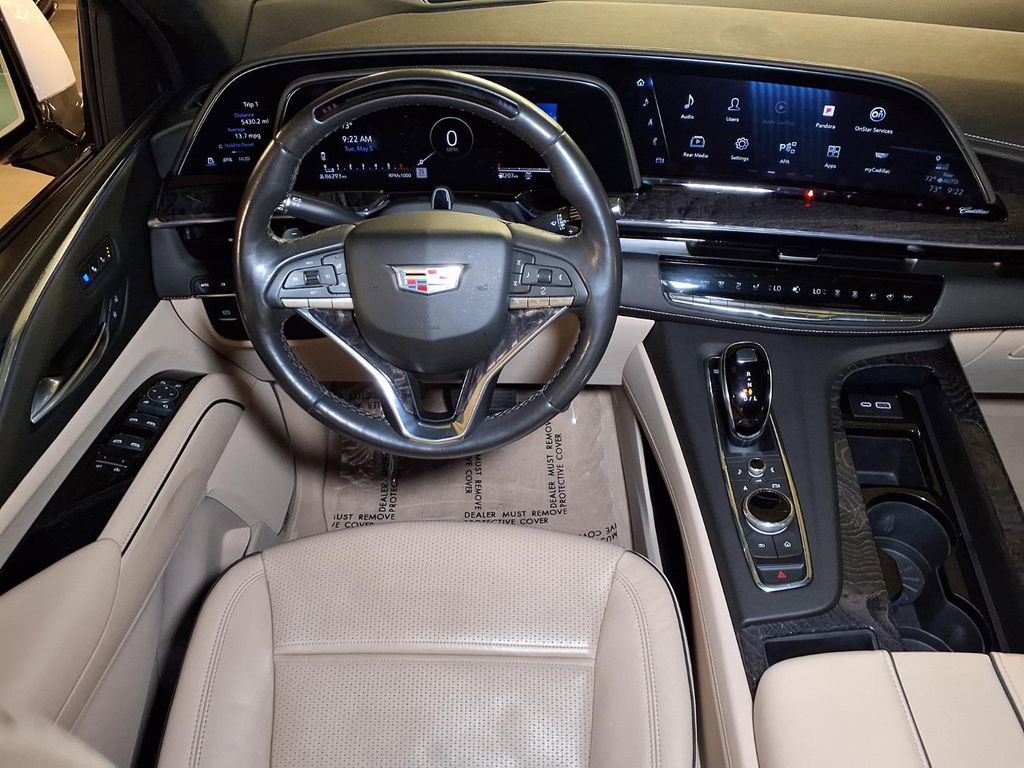 Used 2023 Cadillac Escalade Premium Luxury w/ LPO, Radiant Package AWD/4WD image 17