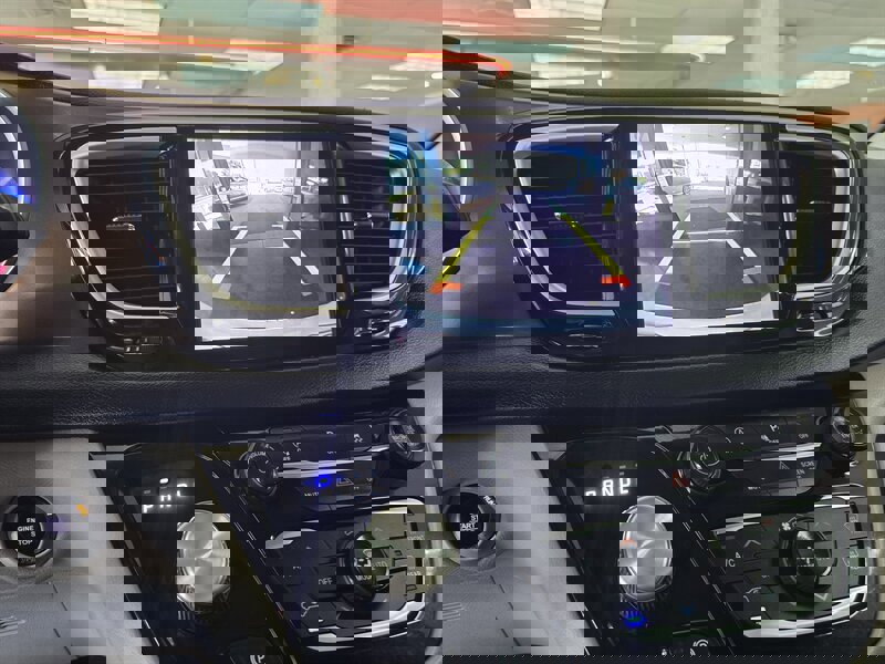 Used 2018 Chrysler Pacifica Touring Plus w/ Tire & Wheel Group image 24