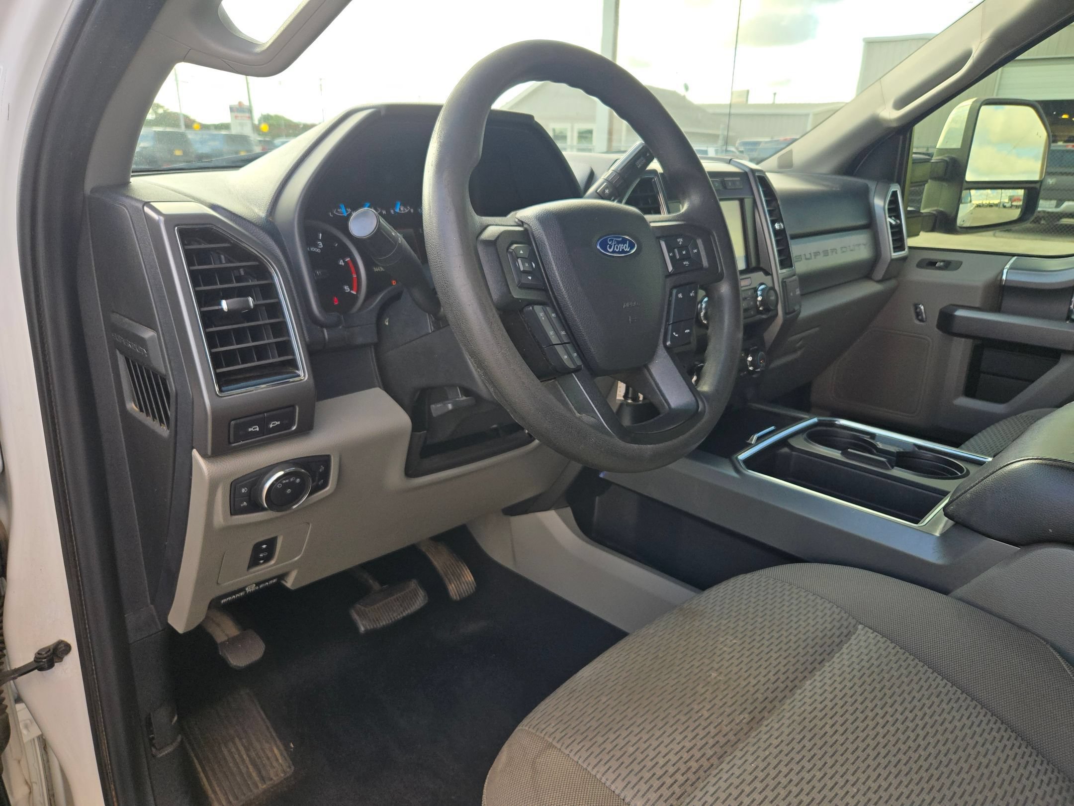 Used 2020 Ford F250 XLT w/ XLT Premium Package AWD/4WD image 10