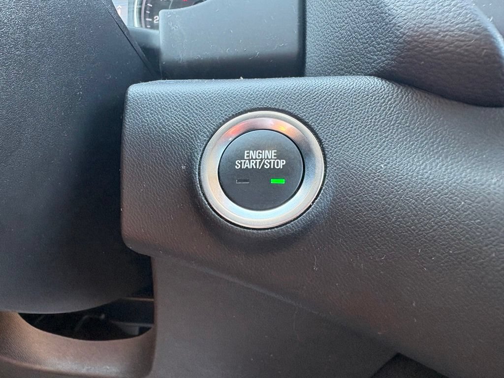 Used 2023 GMC Terrain SLE w/ Driver Convenience Package FWD image 24