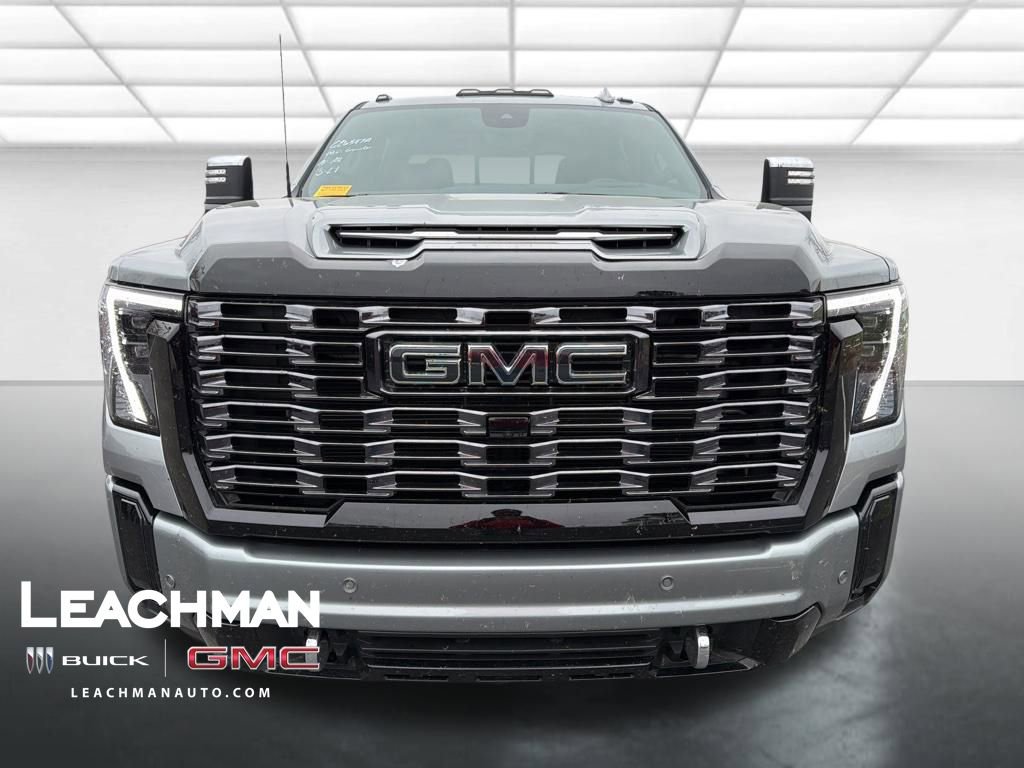 Certified 2025 GMC Sierra 2500 Denali Ultimate w/ Max Trailering Package image 10