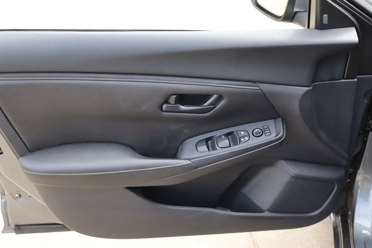 Used 2024 Nissan Sentra S FWD image 17