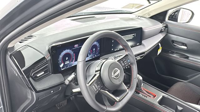 New 2026 Nissan Kicks SR w/ Cold Weather Package image 35