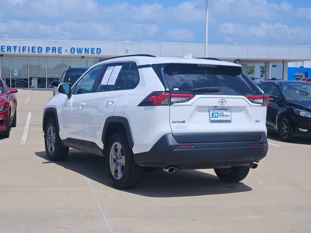 Used 2024 Toyota RAV4 XLE FWD image 6