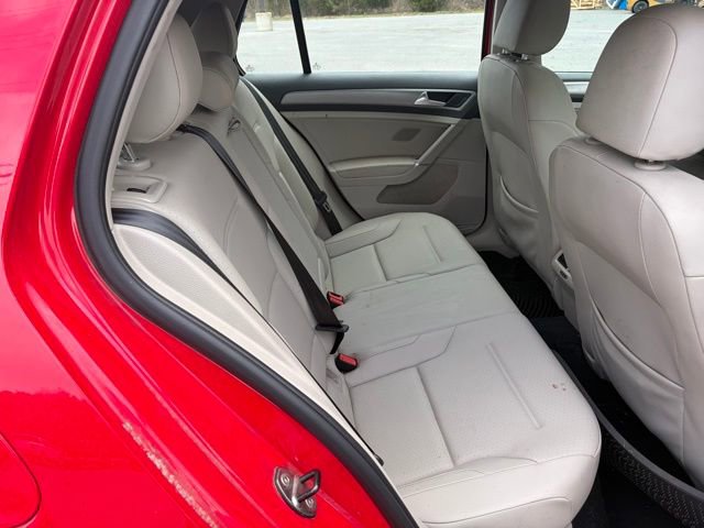 Used 2017 Volkswagen Golf Wolfsburg Edition image 20