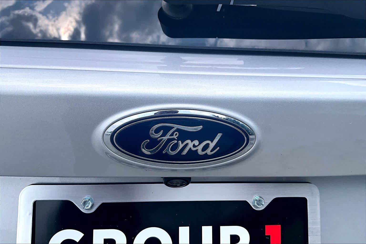 Used 2017 Ford Escape SE AWD/4WD image 30