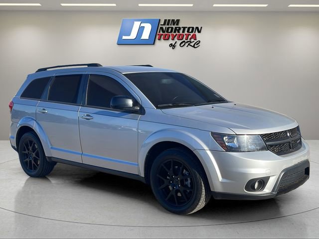 Used 2014 Dodge Journey SXT w/ Flexible Seating Group image 3