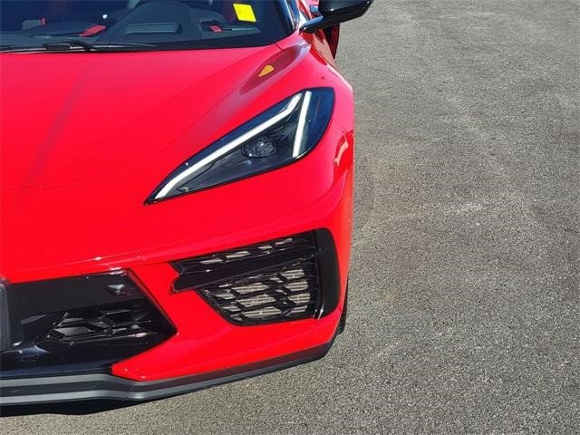 Certified 2022 Chevrolet Corvette Stingray Preferred Conv w/ Z51 Performance Package image 3