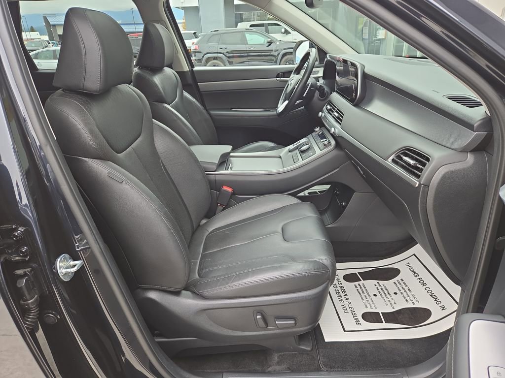 Used 2022 Hyundai Palisade SEL w/ Premium Package image 18