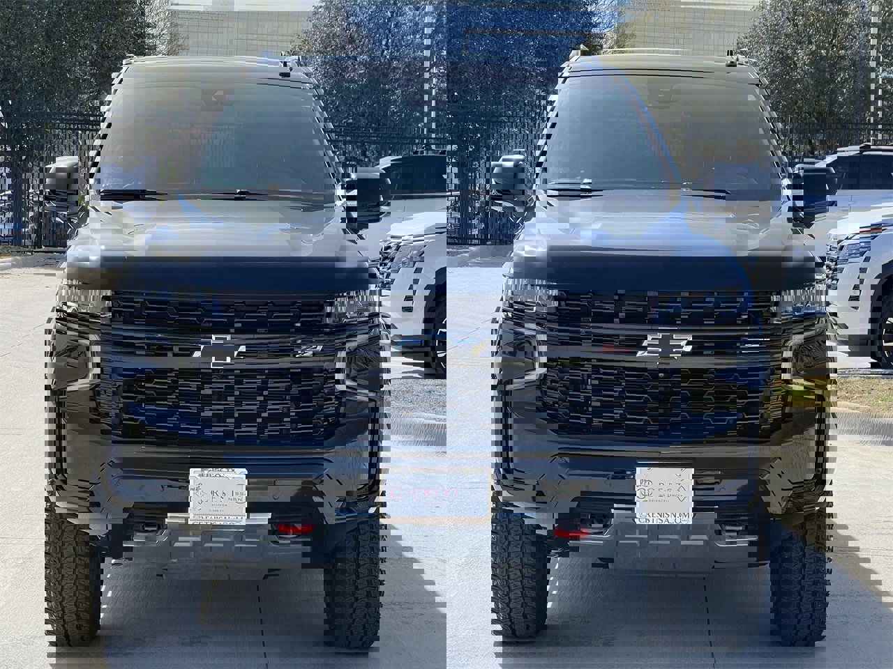 Used 2024 Chevrolet Suburban Z71 w/ Luxury Package image 6