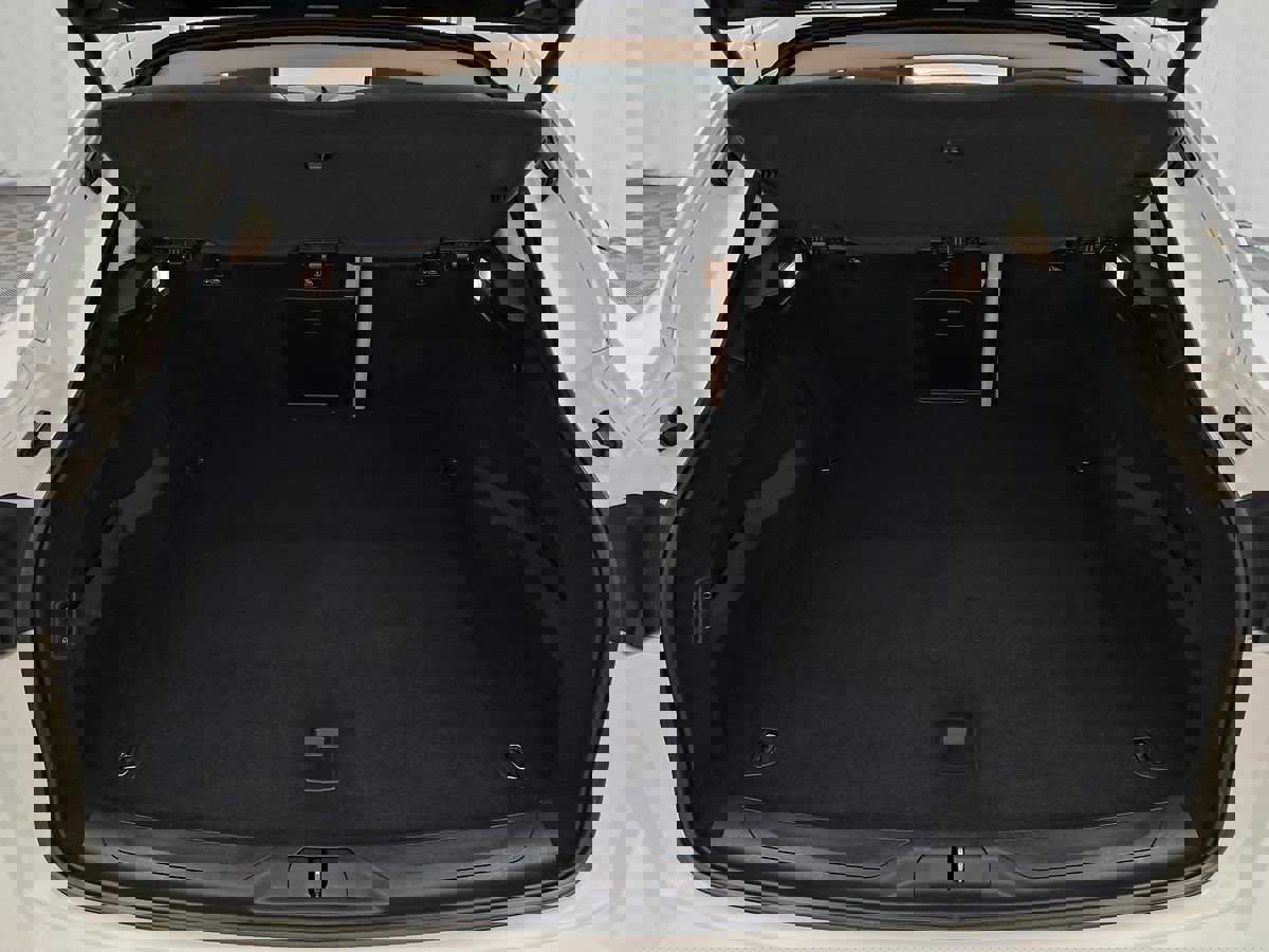 Used 2019 Maserati Levante S image 33