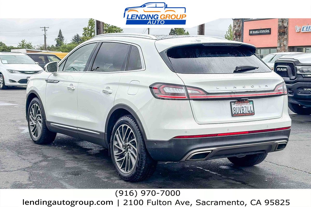 Used 2020 Lincoln Nautilus Reserve image 2