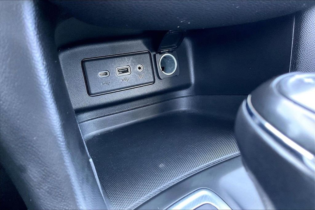 Used 2019 Chevrolet Equinox LT image 24