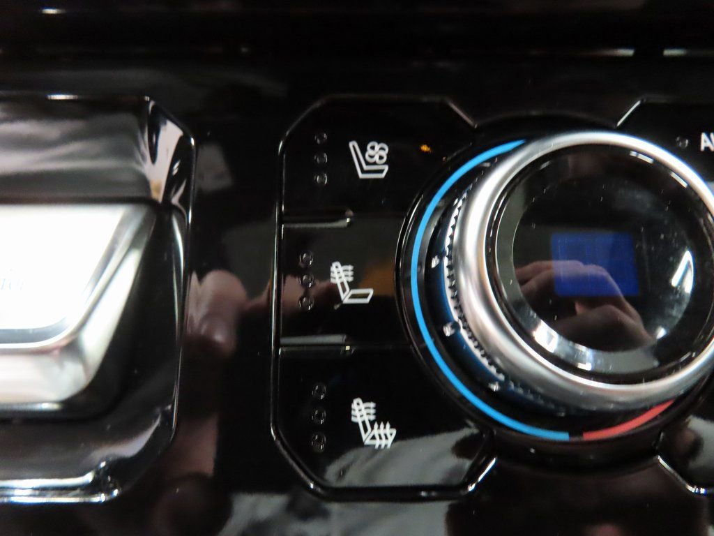 Used 2025 GMC Sierra 3500 AT4 w/ AT4 Premium Plus Package image 69