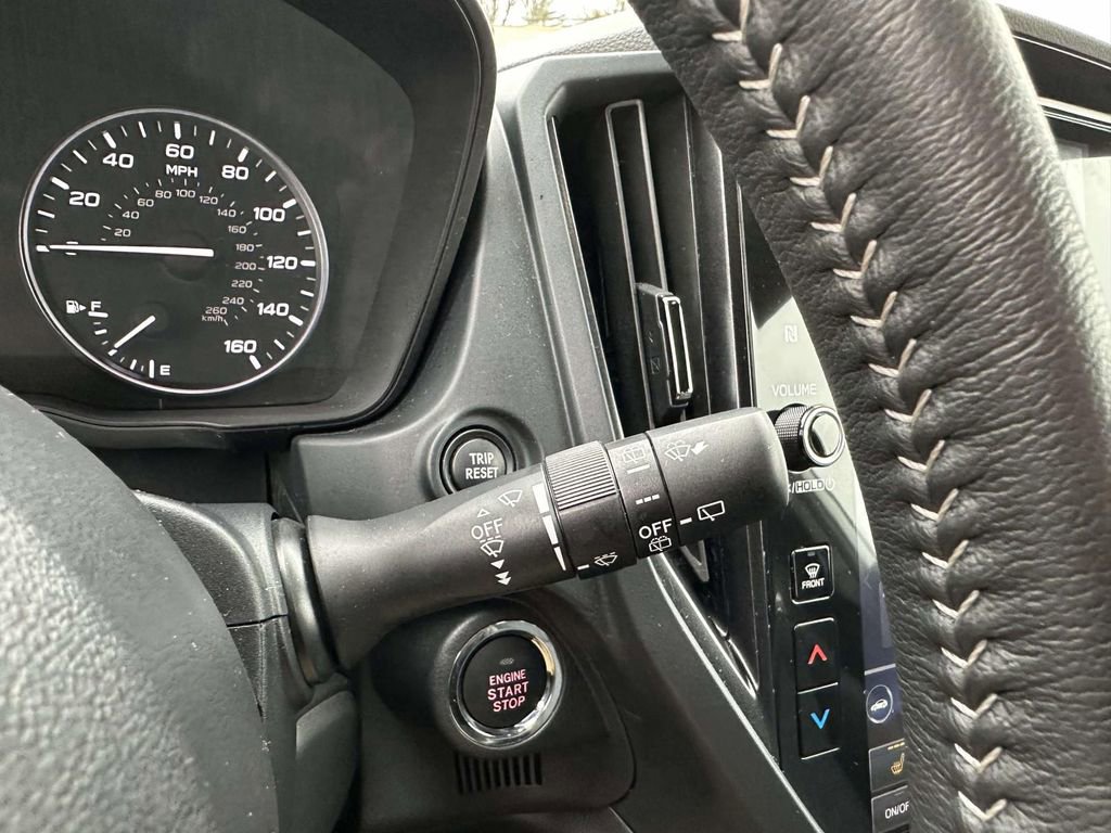 Used 2025 Subaru Forester Premium image 28