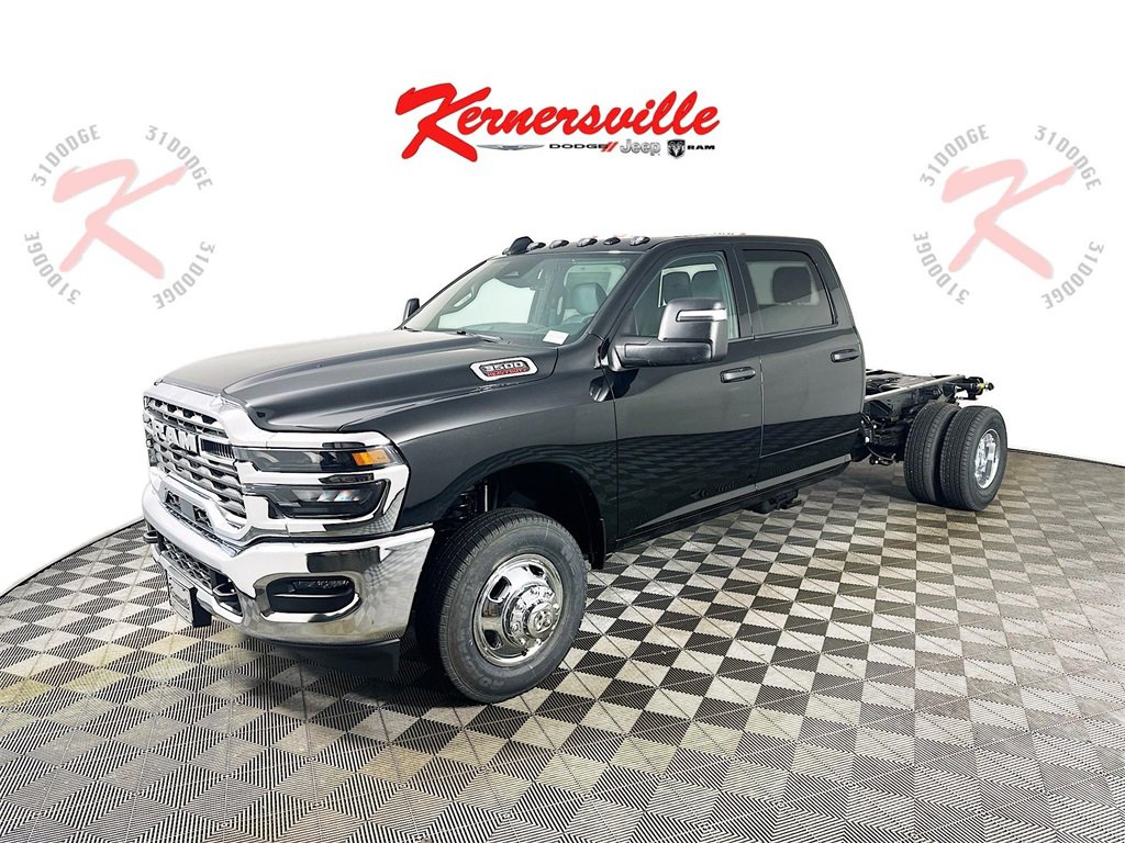 New 2026 RAM 3500 Tradesman image 3