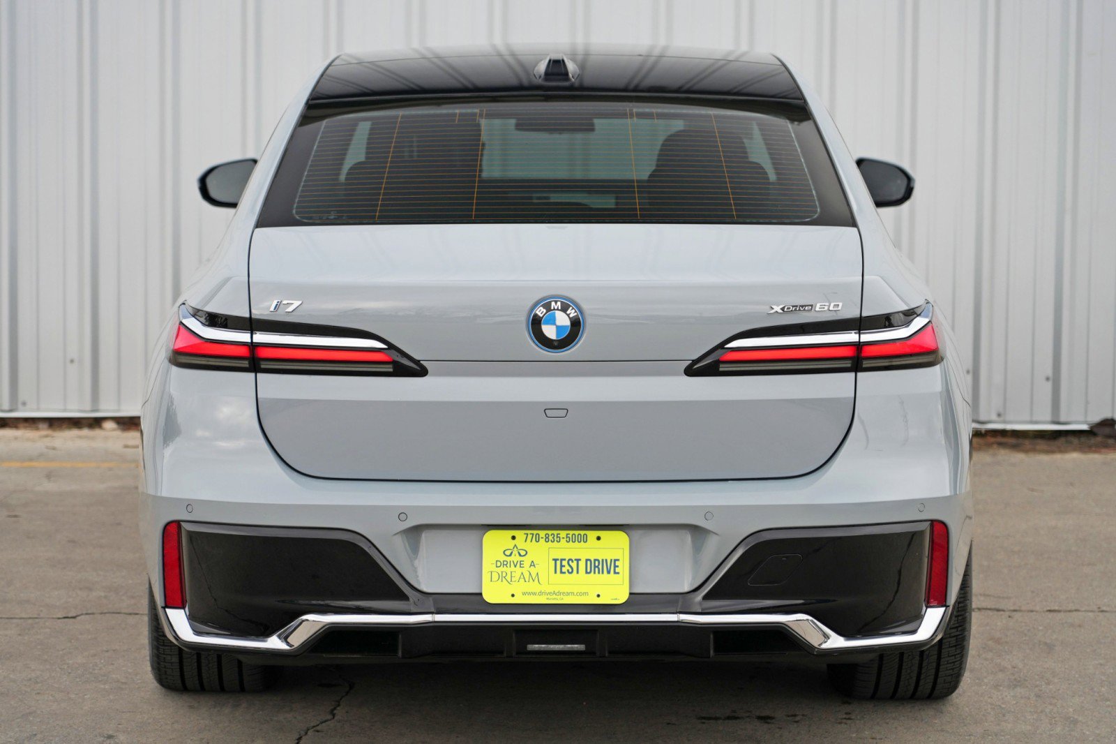 Used 2023 BMW i7 xDrive60 w/ Executive Package 2 image 61