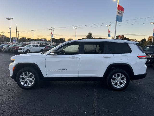 Used 2024 Jeep Grand Cherokee L Limited AWD/4WD image 4