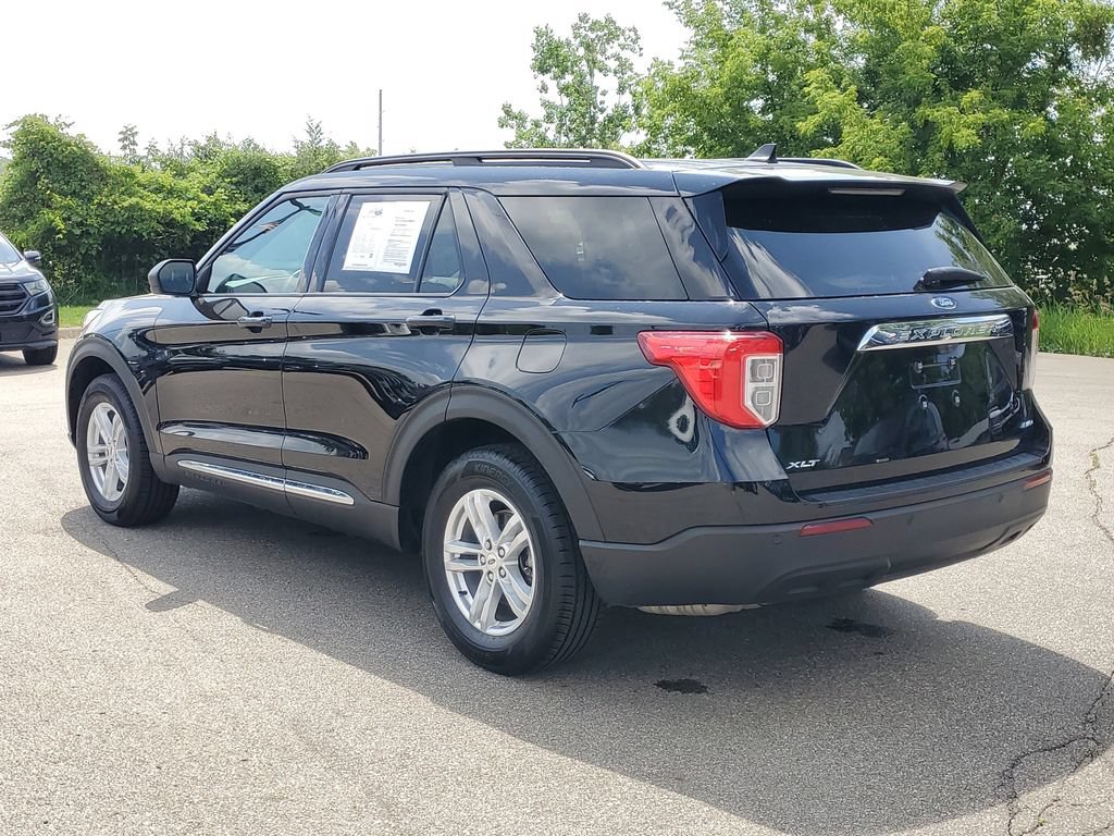 Certified 2023 Ford Explorer XLT AWD/4WD image 3