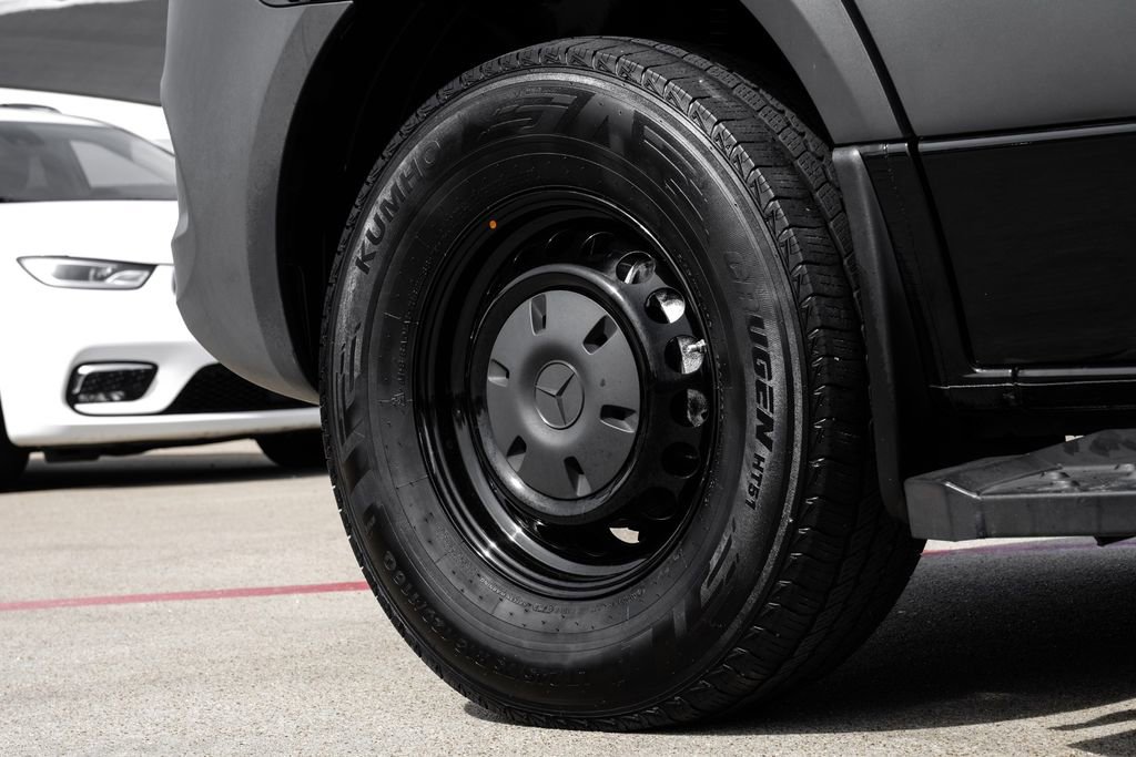 Used 2025 Mercedes-Benz Sprinter 2500 w/ Dashboard Charging Package image 54