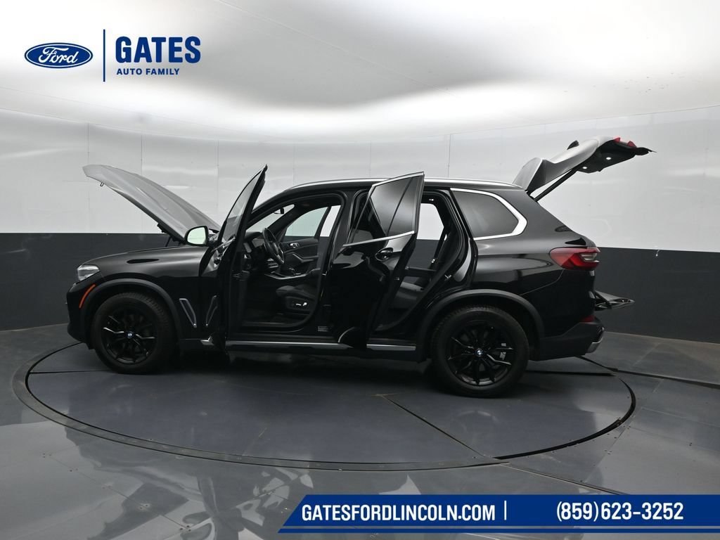 Used 2022 BMW X5 xDrive40i w/ Premium Package AWD/4WD image 59