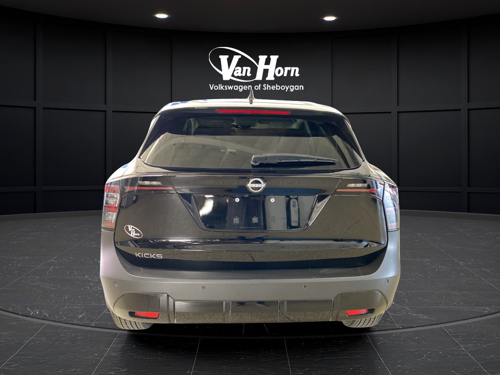 Used 2025 Nissan Kicks SV FWD image 6