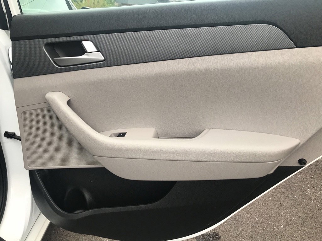 Used 2017 Hyundai Sonata SE image 22