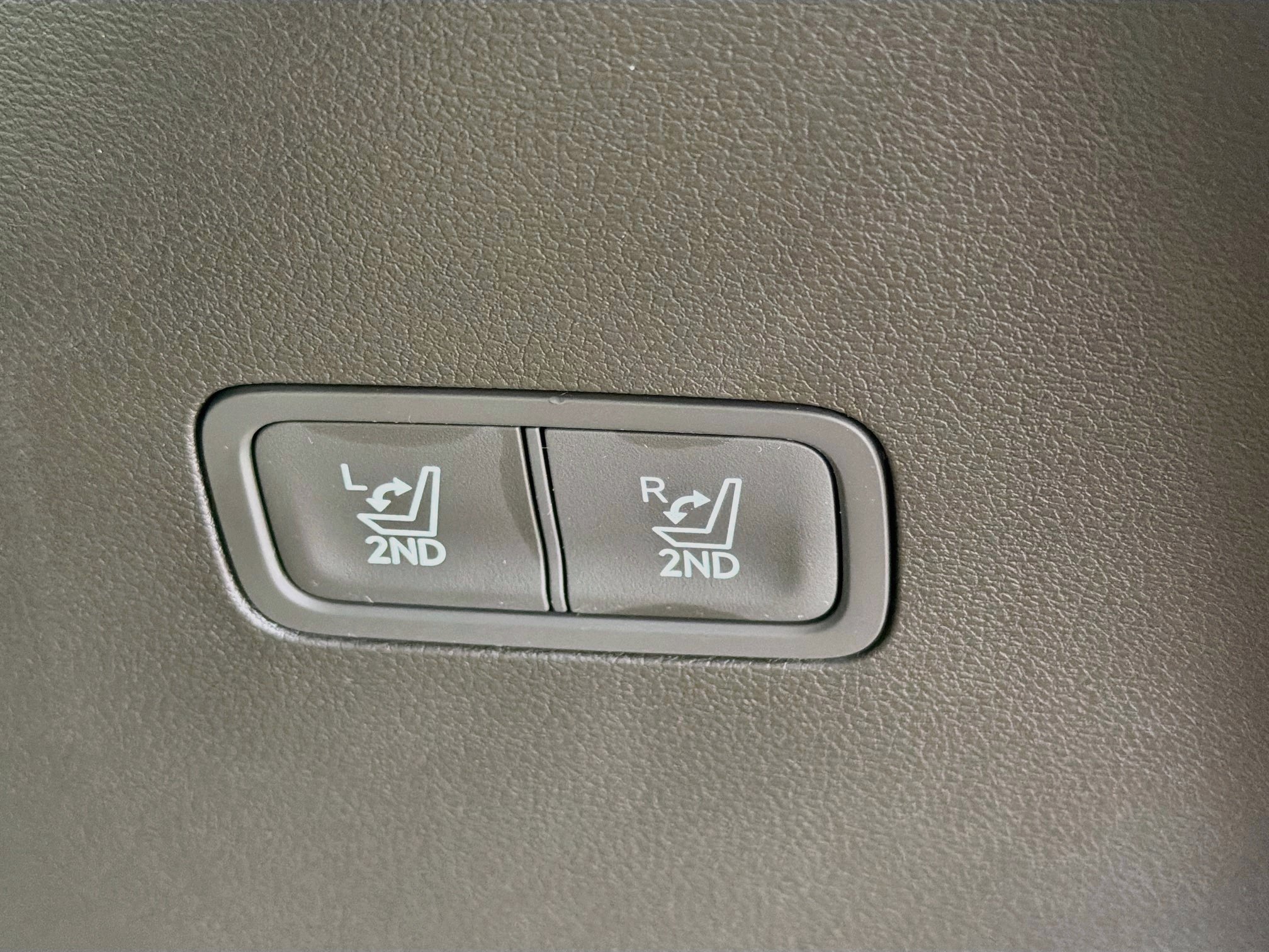Used 2024 Hyundai Santa Fe Calligraphy AWD/4WD image 13
