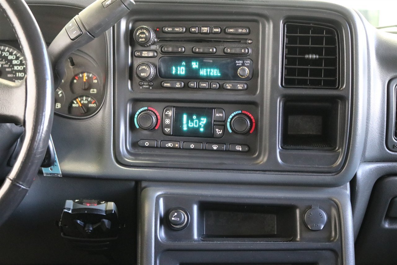 Used 2006 Chevrolet Silverado 3500 LT w/ Heavy-Duty Power Package AWD/4WD image 85