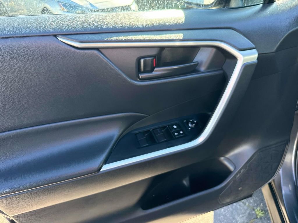 Used 2024 Toyota RAV4 LE image 19