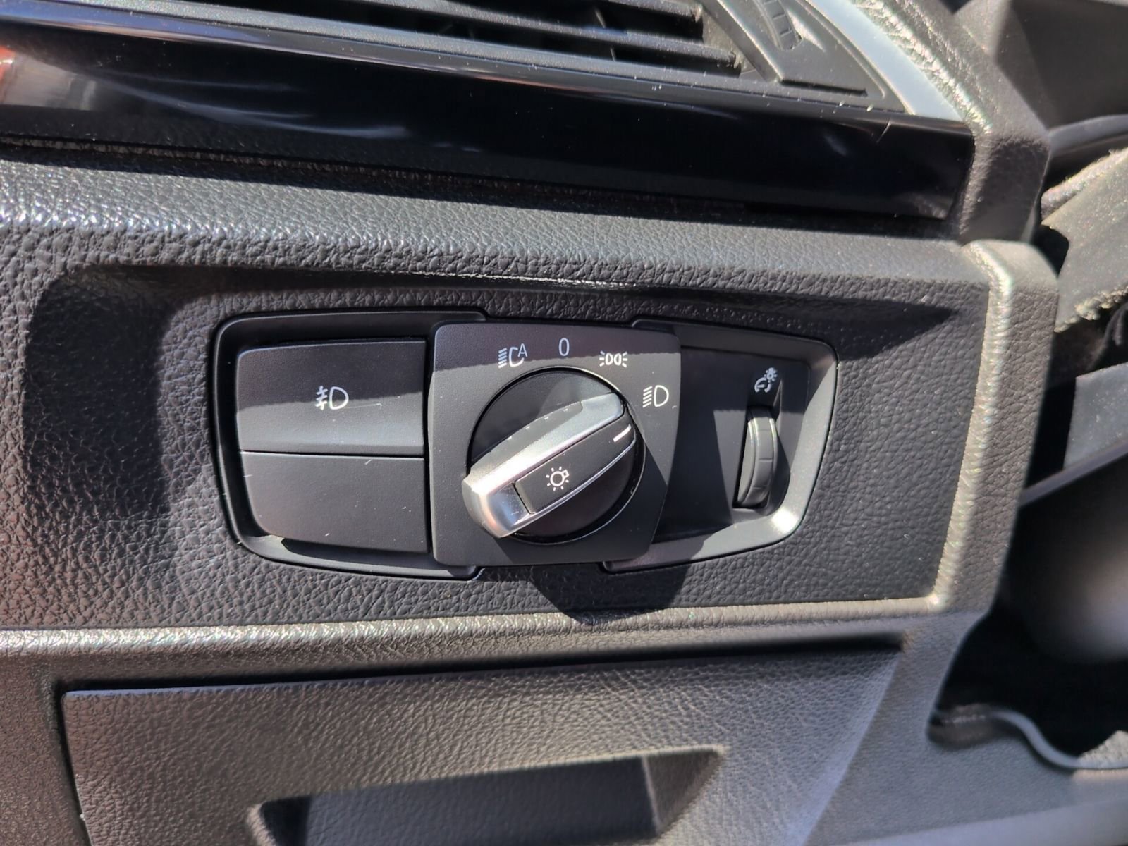 Used 2015 BMW 228i Coupe image 16