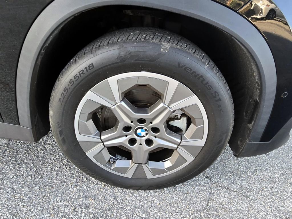 Used 2023 BMW X1 xDrive28i AWD/4WD image 11