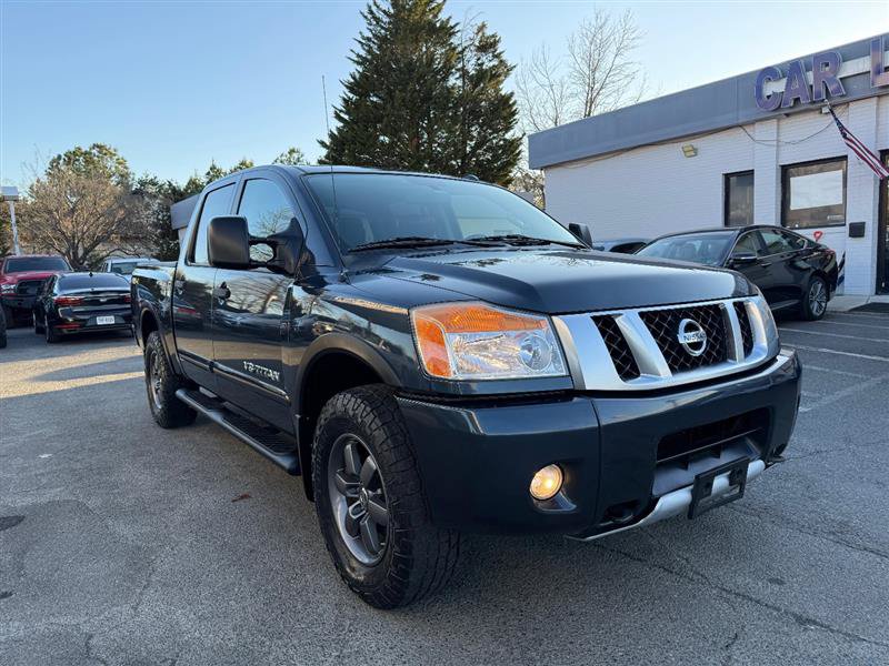 Used 2015 Nissan Titan PRO-4X w/ Pro-4x Luxury Package AWD/4WD image 6