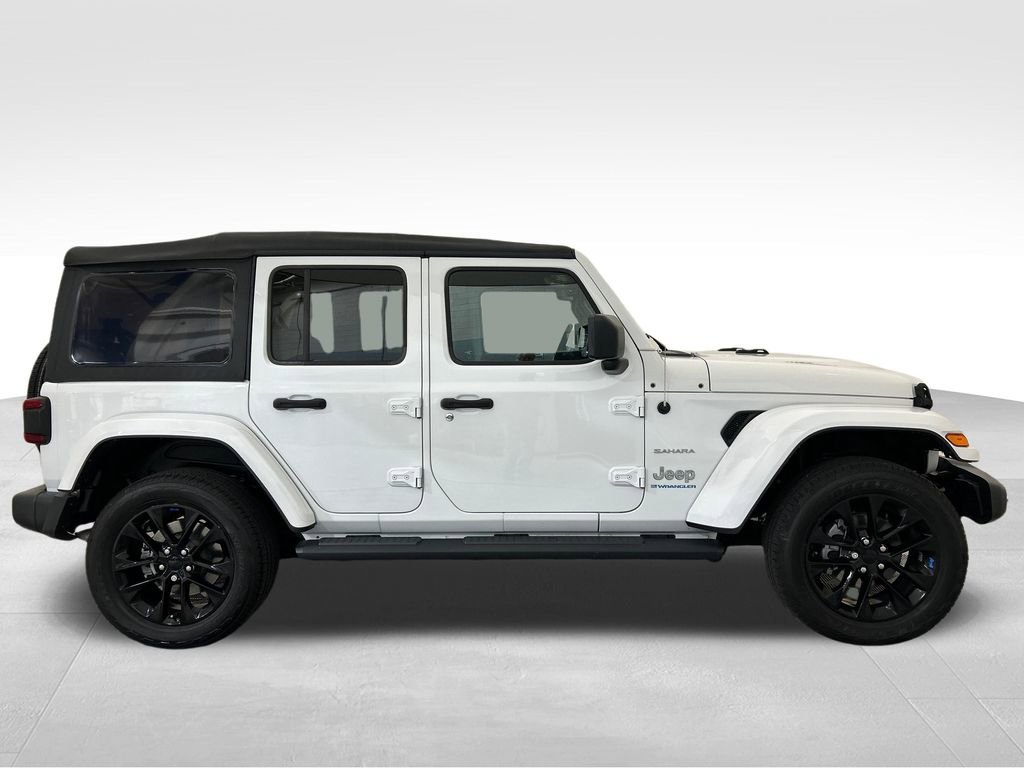 Used 2023 Jeep Wrangler Unlimited Sahara w/ Cold Weather Group image 7