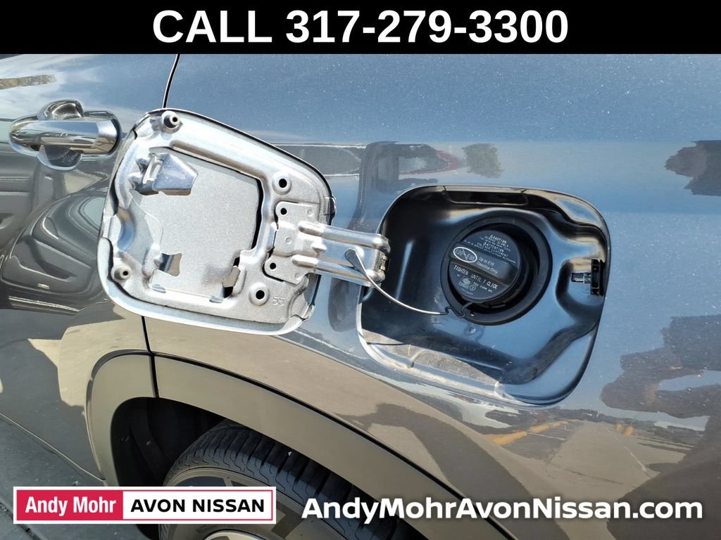 Used 2024 Toyota Highlander XLE AWD/4WD image 13
