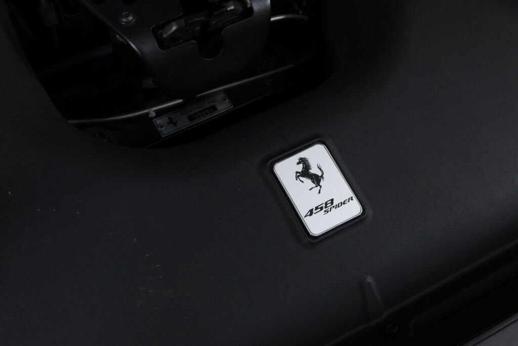 Used 2015 Ferrari 458 Spider RWD image 21