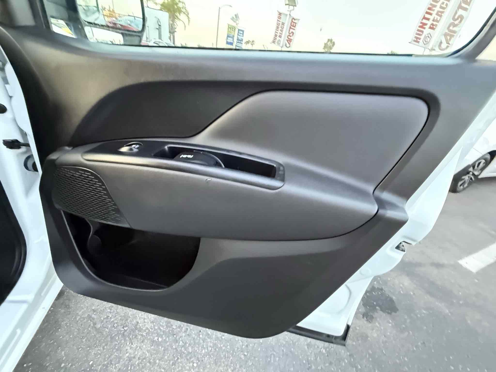 Used 2017 RAM ProMaster City Tradesman SLT w/ Rear Back-up Camera Group image 23